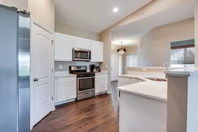 743 Juniper Street, Oswego, IL 60543 - Photo 24