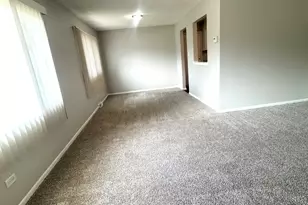 283 Luella Ave, Calumet City, IL 60409 - Photo 6