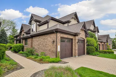2009 Mackenzie Place #2009, Wheaton, IL 60187 - Photo 2