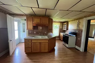 209 N School St, Atkinson, IL 61235 - Photo 16