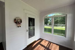 209 N School St, Atkinson, IL 61235 - Photo 10