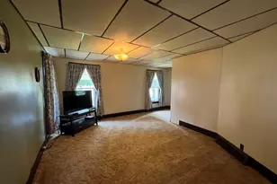 209 N School St, Atkinson, IL 61235 - Photo 22