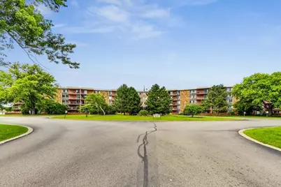 16 E Old Willow Road #431S, Prospect Heights, IL 60070 - Photo 2