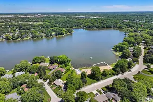 597 Dublin Dr, Mundelein, IL 60060 - Photo 32