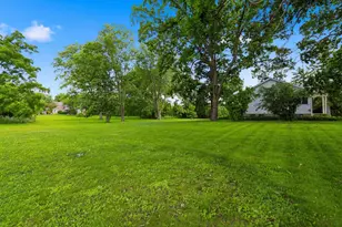 3S103 S Raddant Rd, Batavia, IL 60510 - Photo 10