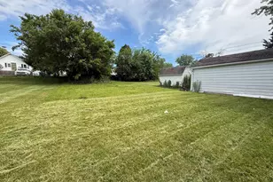 518 W St Paul St, Spring Valley, IL 61362 - Photo 14
