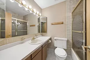 5517 E Lake Dr, Lisle, IL 60532 - Photo 12