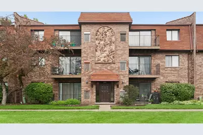 111 W Brandon Court #E33, Palatine, IL 60067 - Photo 1