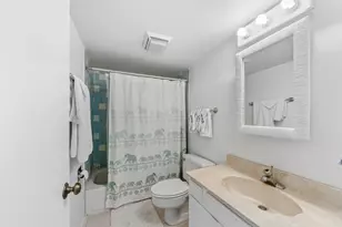111 W Brandon Ct, Palatine, IL 60067 - Photo 12