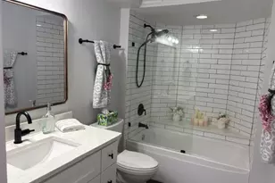 1621 Mission Hills Rd, Northbrook, IL 60062 - Photo 20