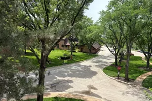 1621 Mission Hills Rd, Northbrook, IL 60062 - Photo 28