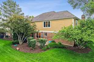 313 Rivershire Ct, Lincolnshire, IL 60069 - Photo 32
