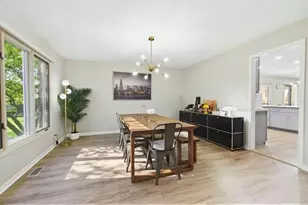 313 Rivershire Ct, Lincolnshire, IL 60069 - Photo 6