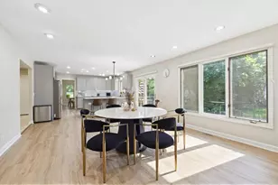 313 Rivershire Ct, Lincolnshire, IL 60069 - Photo 14
