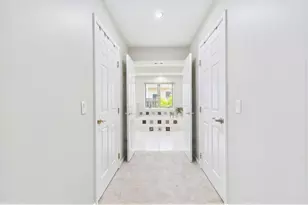 313 Rivershire Ct, Lincolnshire, IL 60069 - Photo 22