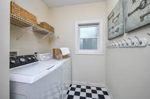 26W039 Marion Ave, Wheaton, IL 60187 - Photo 26
