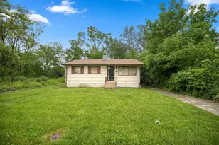 172 W 158th St, Harvey, IL 60426 - Photo 1