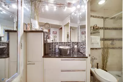 300 N State Street #3908, Chicago, IL 60654 - Photo 12