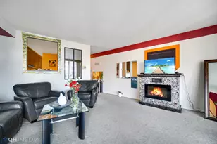 300 N State St, Chicago, IL 60654 - Photo 4