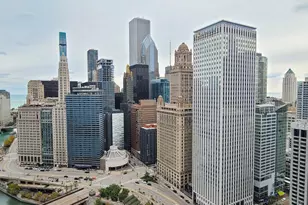 300 N State St, Chicago, IL 60654 - Photo 8