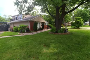 338 Mohawk St, Park Forest, IL 60466 - Photo 2
