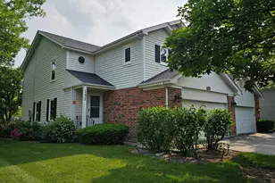 121 Hampton Ave, Westmont, IL 60559 - Photo 2