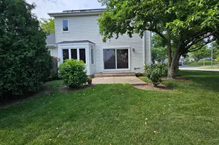 121 Hampton Ave, Westmont, IL 60559 - Photo 34