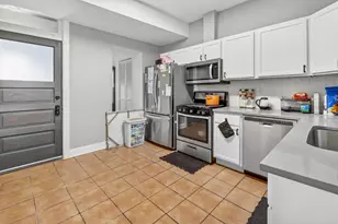 1323 Gunderson Ave, Berwyn, IL 60402 - Photo 32