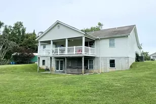 19 Gregg Ln, Harrisburg, IL 62946 - Photo 4