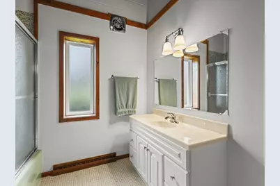 2407 W Galena Avenue, Freeport, IL 61032 - Photo 100