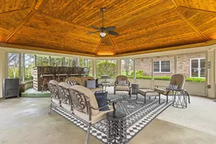 2407 W Galena Ave, Freeport, IL 61032 - Photo 106