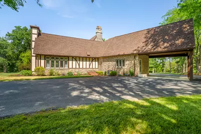 2407 W Galena Avenue, Freeport, IL 61032 - Photo 4