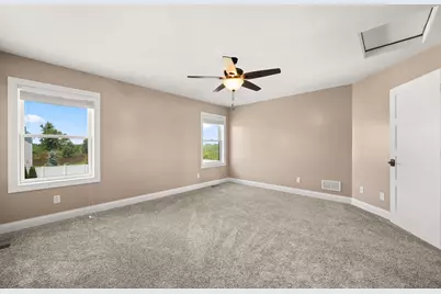 657 Brighton Way, Sycamore, IL 60178 - Photo 32