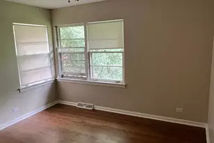 6536 S Ridge Rd, Westmont, IL 60559 - Photo 10