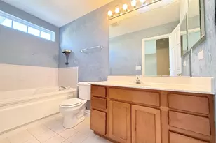 2307 Stoughton Dr, Aurora, IL 60502 - Photo 14