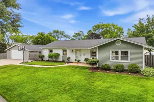 927 E Sayles Dr, Palatine, IL 60074 - Photo 1