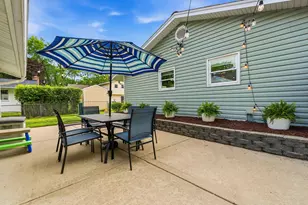 927 E Sayles Dr, Palatine, IL 60074 - Photo 20