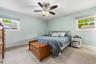 927 E Sayles Dr, Palatine, IL 60074 - Photo 12