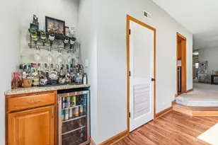 927 E Sayles Dr, Palatine, IL 60074 - Photo 6