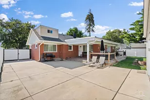2405 Sarah St, Franklin Park, IL 60131 - Photo 26