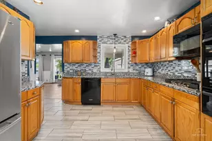2405 Sarah St, Franklin Park, IL 60131 - Photo 12