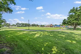 2405 Sarah St, Franklin Park, IL 60131 - Photo 32