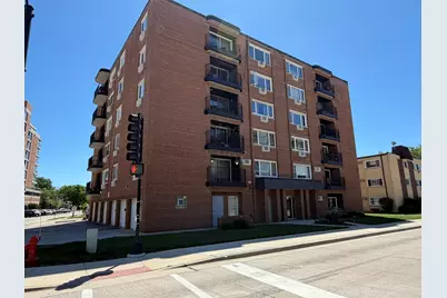 659 Des Plaines Avenue #5D, Des Plaines, IL 60016 - Photo 2