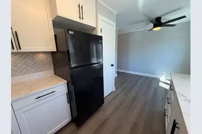 659 Des Plaines Avenue #5D, Des Plaines, IL 60016 - Photo 12