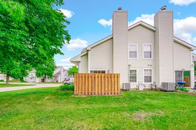 265 Yorkshire Court, Gurnee, IL 60031 - Photo 24
