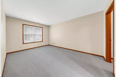 265 Yorkshire Court, Gurnee, IL 60031 - Photo 4