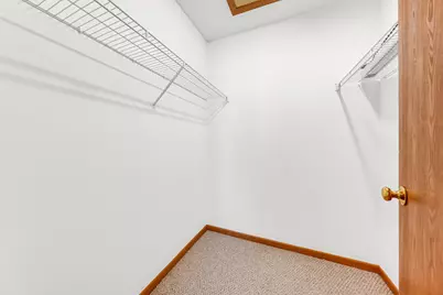 265 Yorkshire Court, Gurnee, IL 60031 - Photo 6