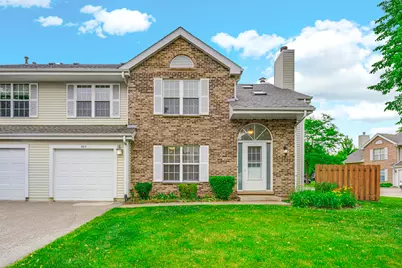 265 Yorkshire Court, Gurnee, IL 60031 - Photo 2