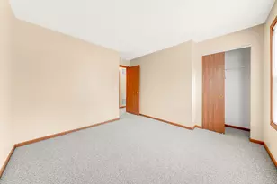 265 Yorkshire Ct, Gurnee, IL 60031 - Photo 10