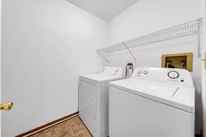 265 Yorkshire Court, Gurnee, IL 60031 - Photo 8